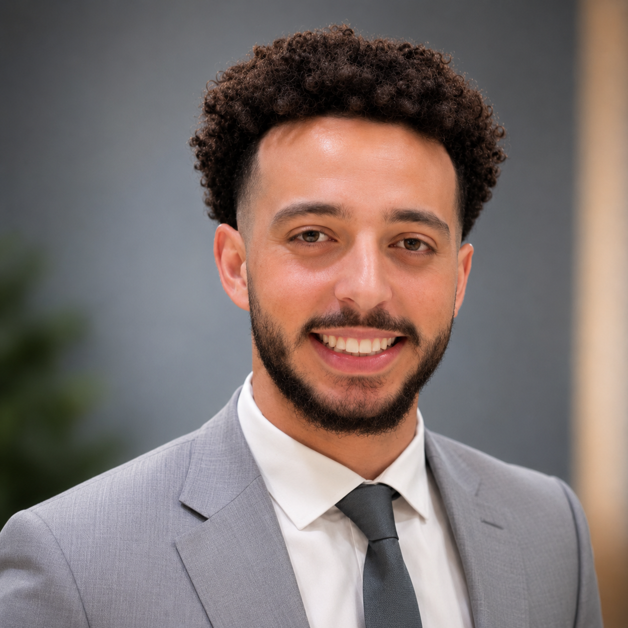 Mehdi, Founder at Lexxiq